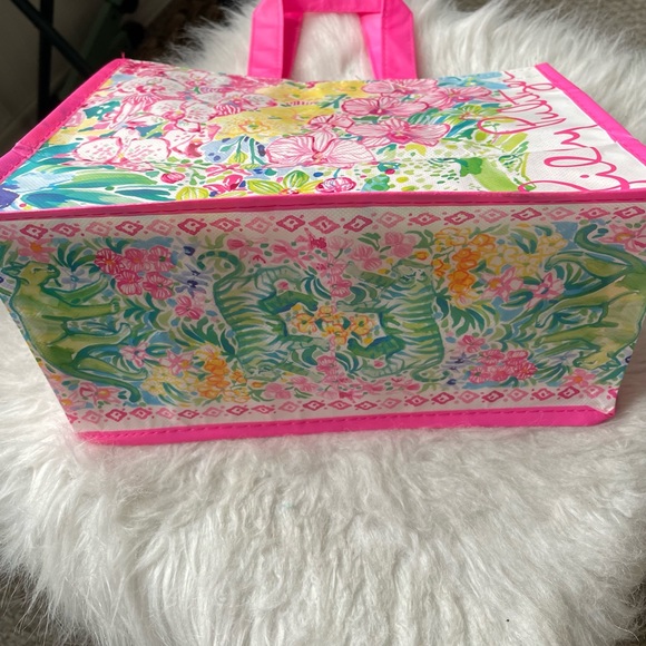Two Lily Pulitzer Shopper Bags - Picture 6 of 6